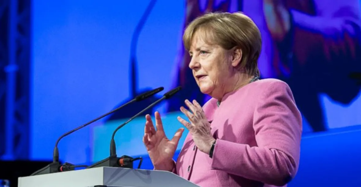 Merkelová: IS zdaleka nebyl poražen, transformuje se do jiné síly a je stále hrozbou