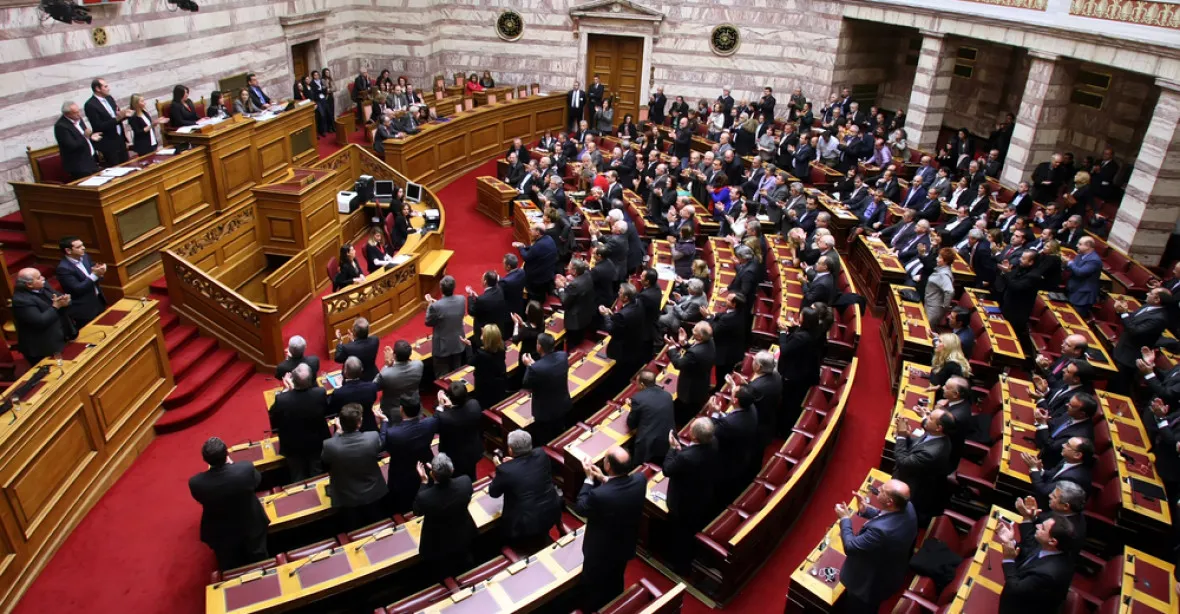 Řecko ratifikovalo protokol o přistoupení Makedonie k NATO. Nacionalisté neuspěli