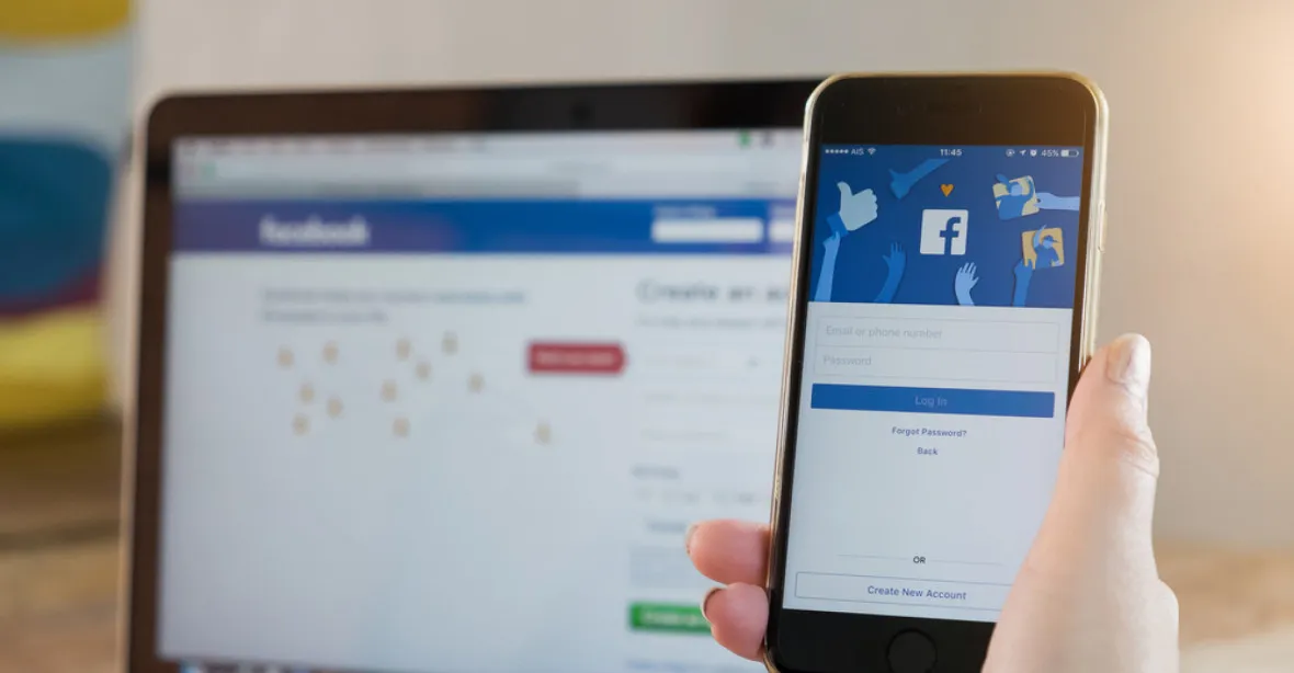 New York nařídil vyšetřování Facebooku. Shromažďuje prý spousty dat z aplikace pro mobily