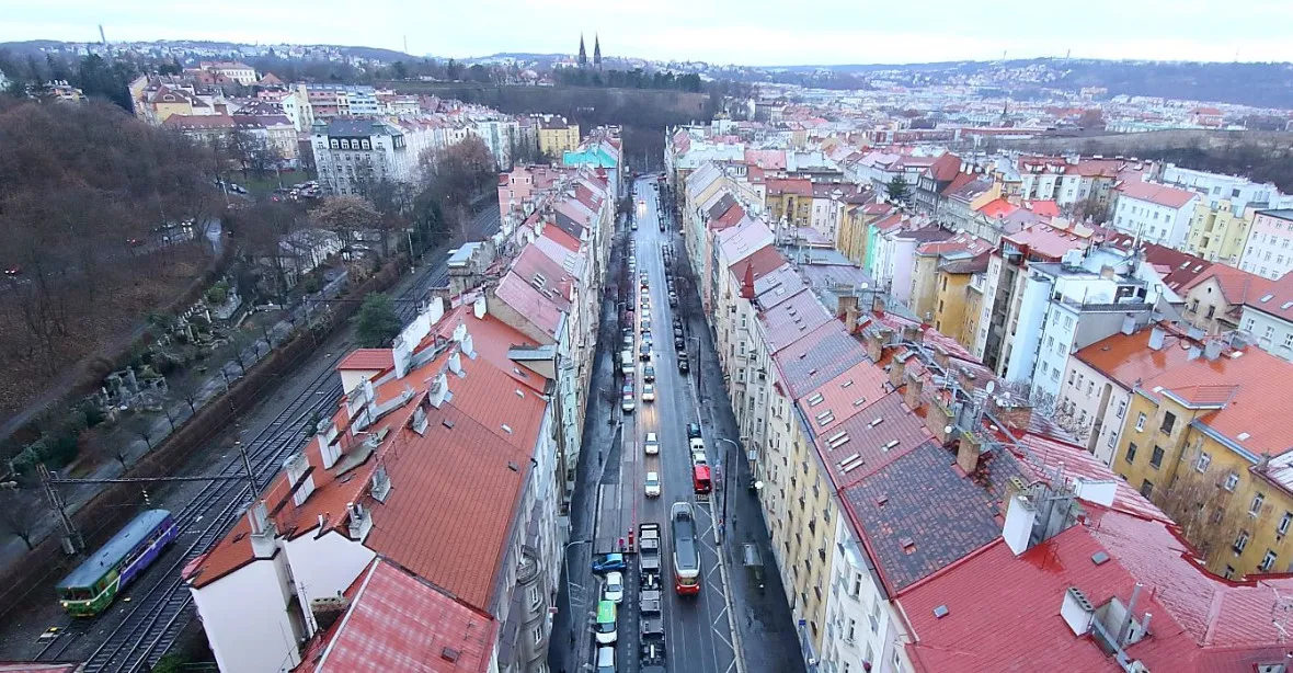 Jak na nedostupné bydlení v Praze? Mladí architekti navrhnou nájemní bydlení