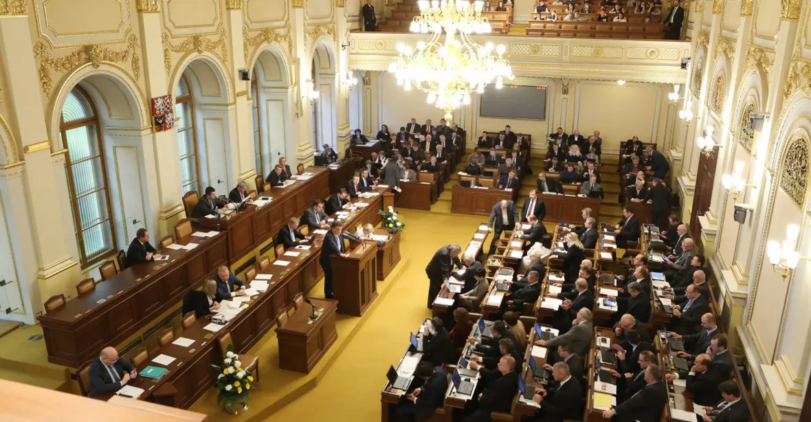 ODS neprosadila ve Sněmovně odklad zrušení karenční doby