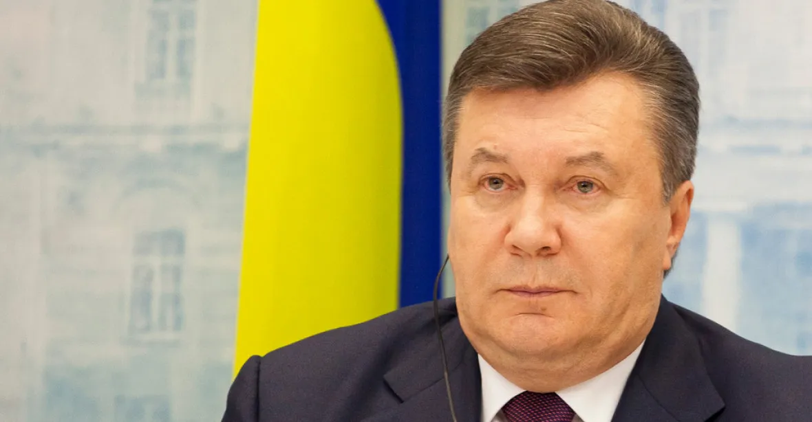 Janukovyč se chce vrátit na Ukrajinu. „Zatkneme vás,“ varuje jej generální prokurátor