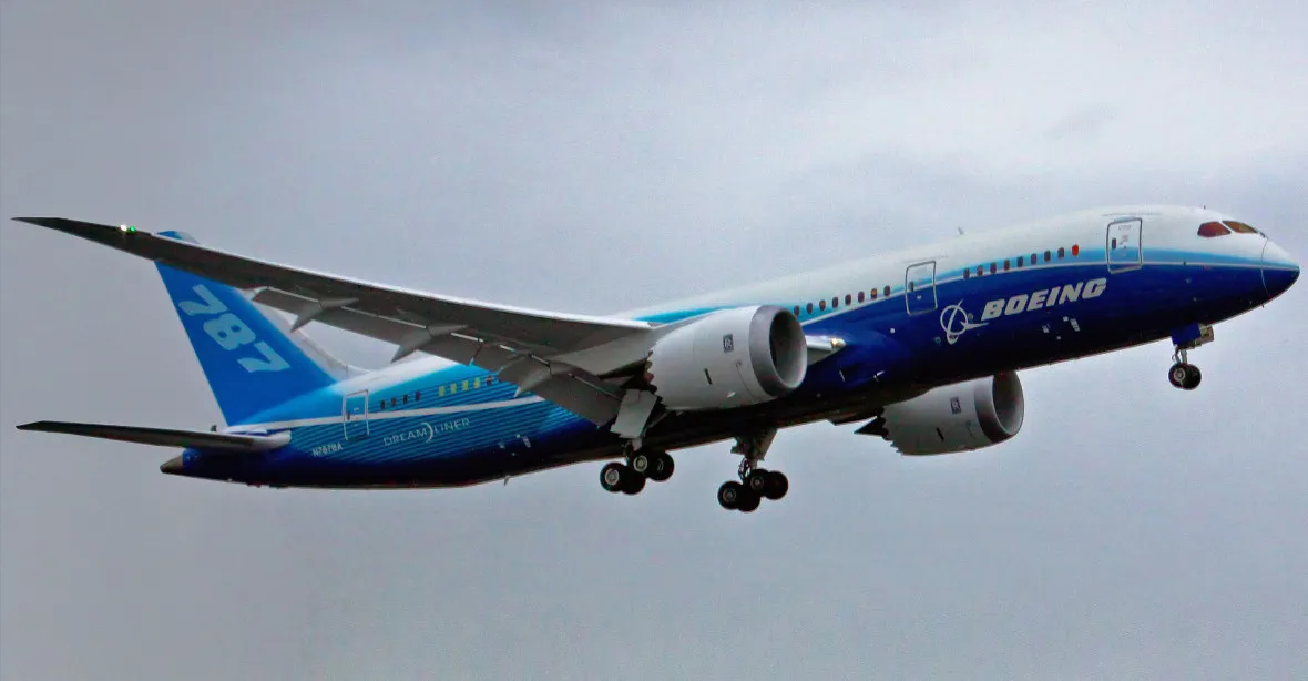 Letět s hořícím křídlem? Piloti Boeingu 787 si stěžují na protipožární systém