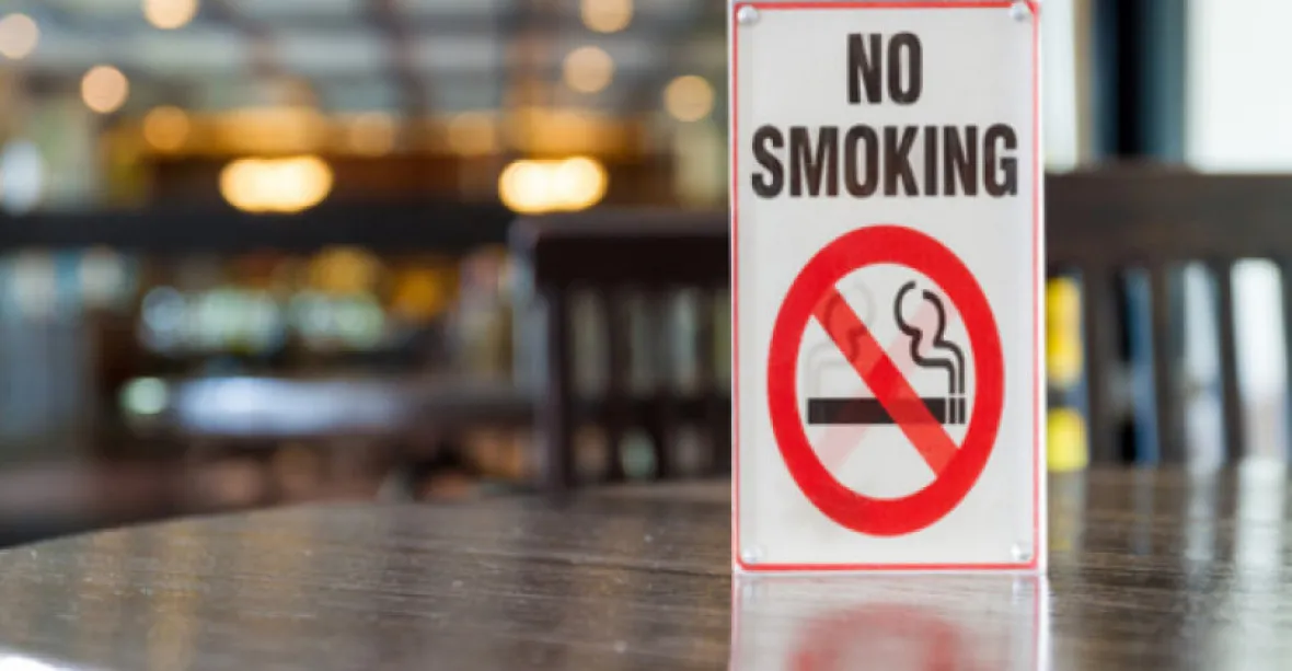 V rakouských restauracích bude platit zákaz kouření, včetně elektronických cigaret
