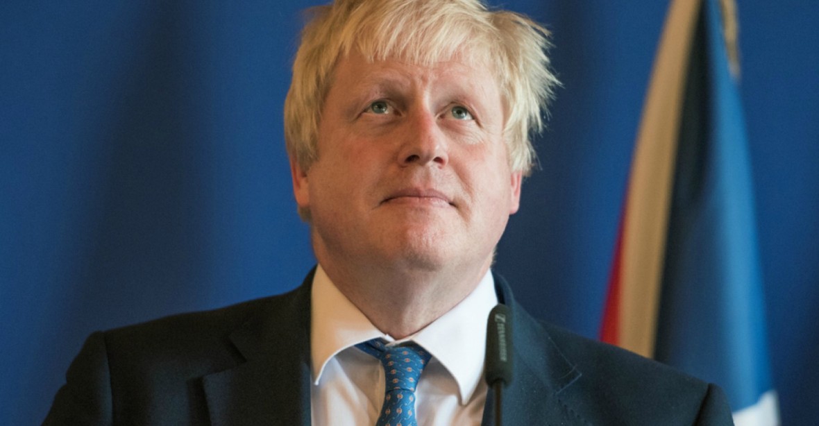 Londýn kontroly na irské hranici nikdy neobnoví, řekl premiér Johnson