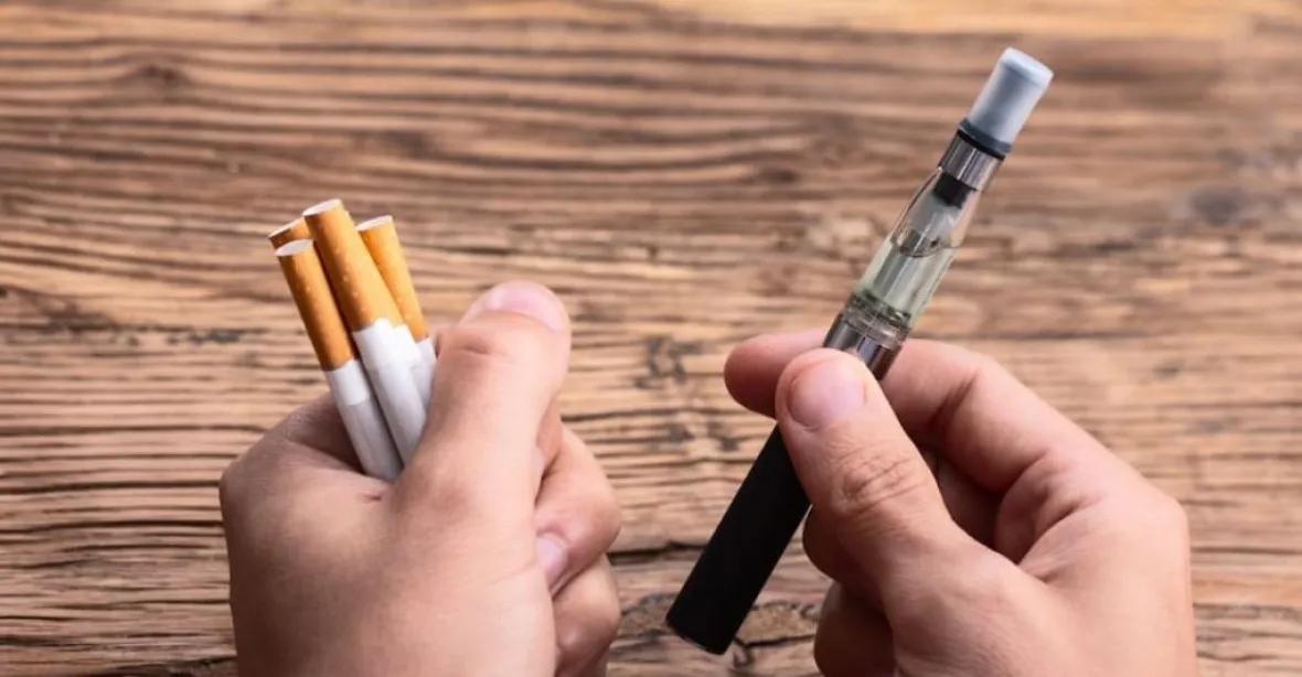 E-cigarety a kmotřička smrt. V USA zemřel první člověk na záhadnou plicní chorobu