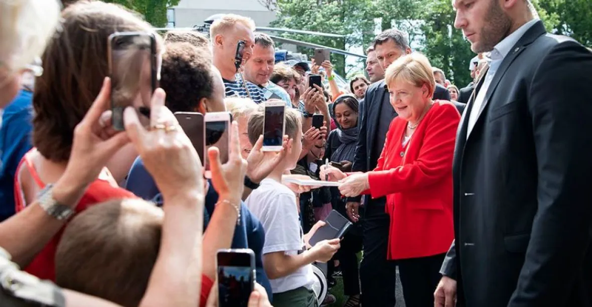 „Malé volby“ mohou zahýbat Německem. Ve hře je i první vítězství AfD