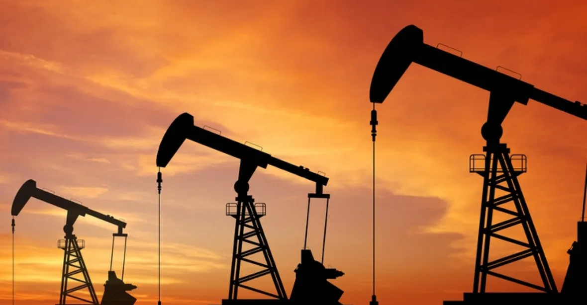 Útoky v Saúdské Arábii rekordně zdražily ropu. Ceny poskočily nejvíce od války v Zálivu