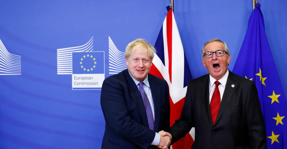 EU a Londýn hlásí novou brexitovou dohodu. Severoirským unionistům se však nelíbí