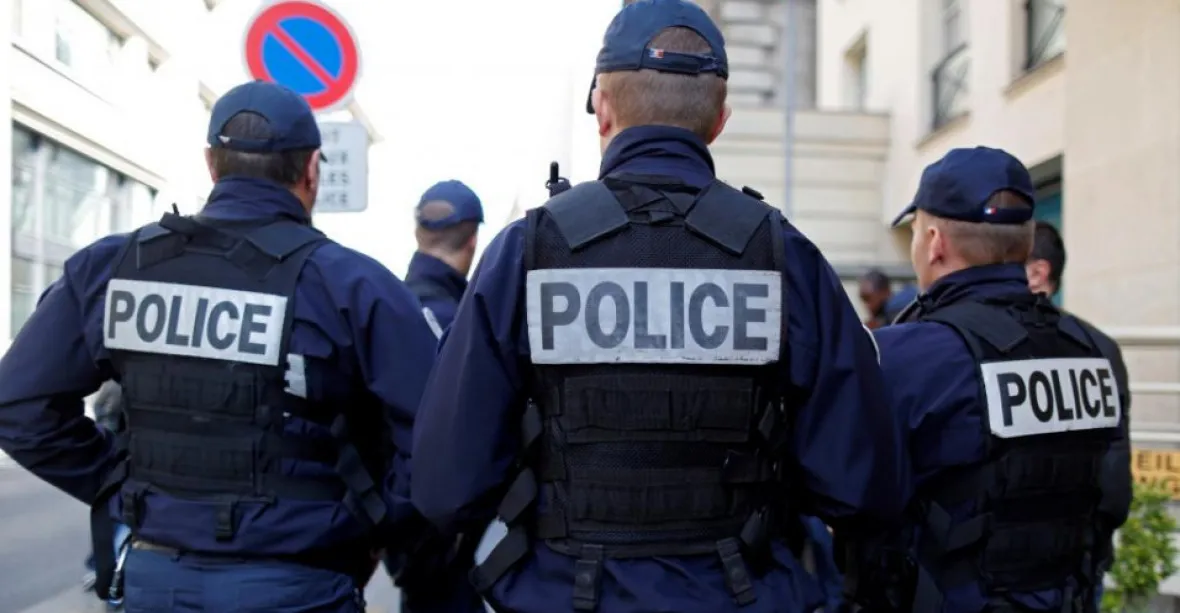 Ve Francii zatkli muže, který měl plánovat útok jako z 11. září