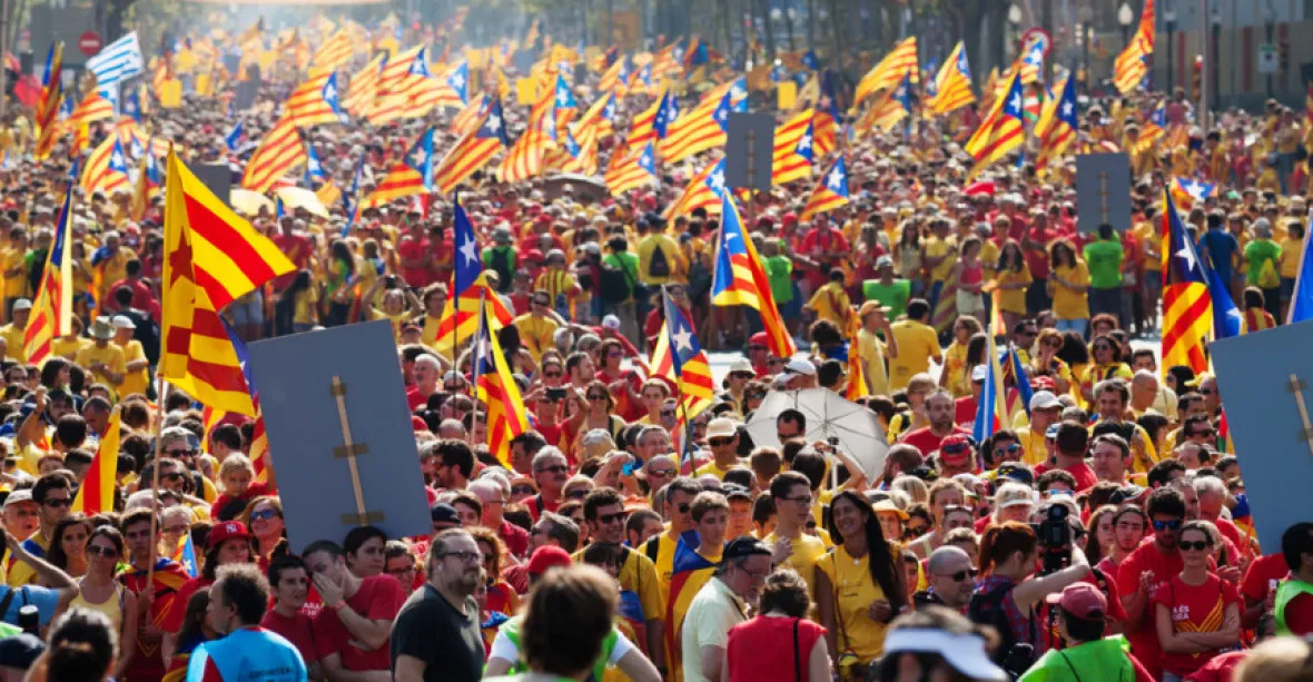 Velké protesty za nezávislost Katalánska: Za poslední týden se zranilo téměř 600 lidí