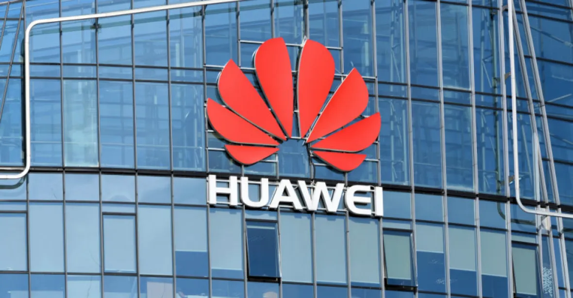 Spolková zpravodajská služba je kritická k čínské firmě Huawei