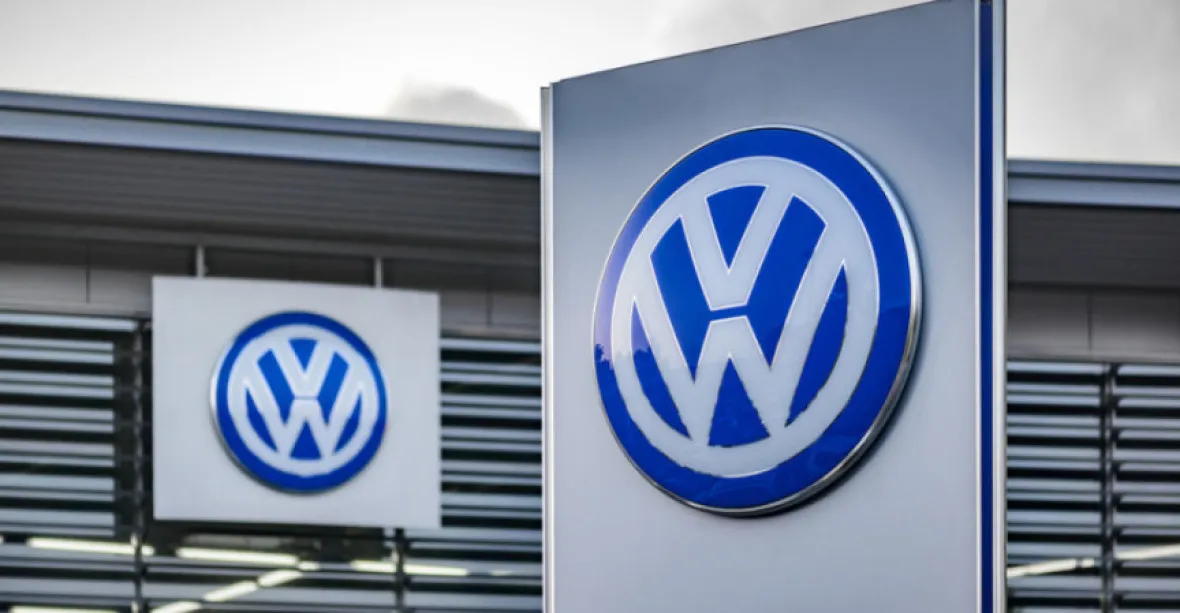 Kvůli odměnám pro členy závodní rady obvinilo Německo manažery Volkswagenu