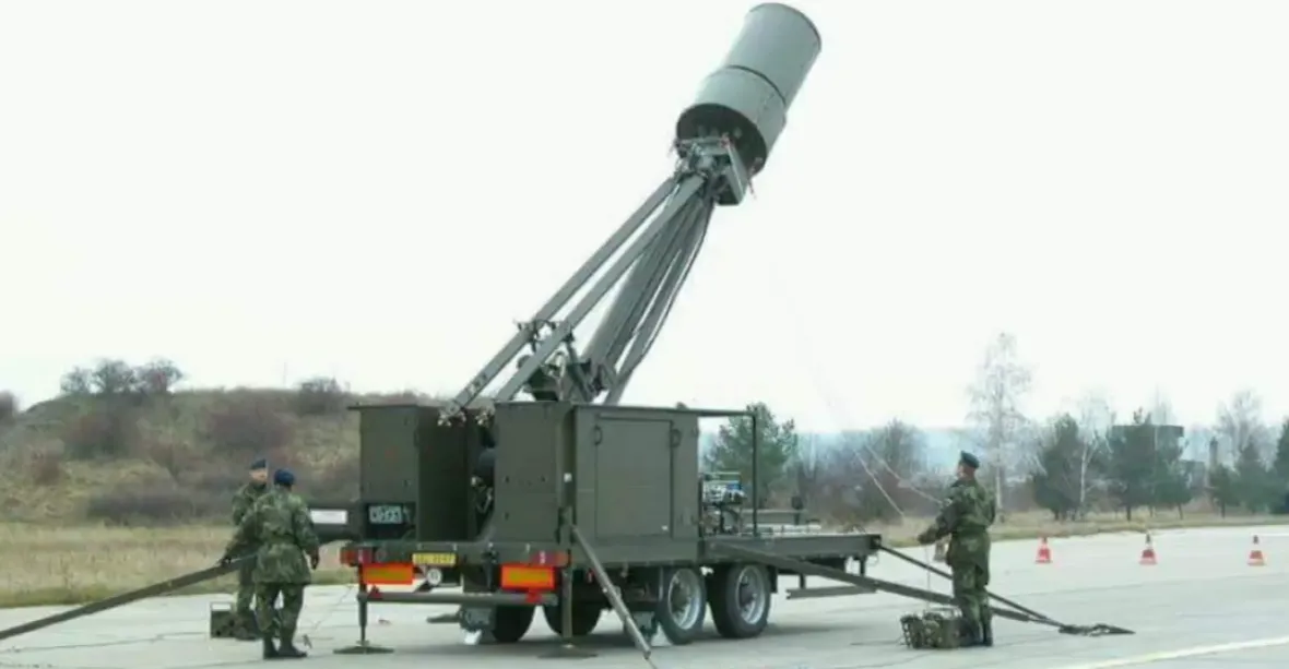 Armáda získá nové pasivní radary za 1,5 miliardy. Původně měly stát o téměř 2 třetiny méně