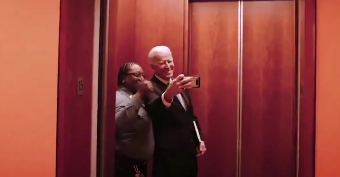 Viceprezident jede výtahem