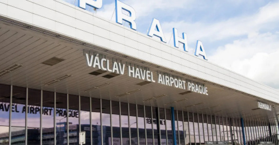 Pražské letiště kvůli koronavirové krizi propustí stovky lidí
