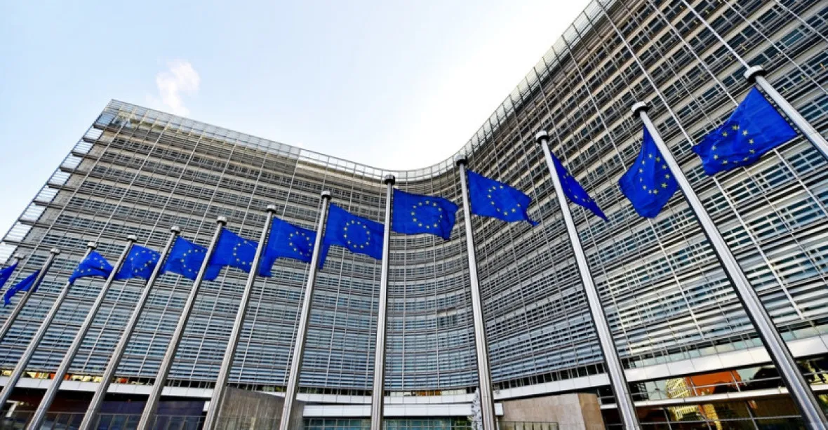 Evropská komise vytýká vládě vouchery za zájezdy místo peněz