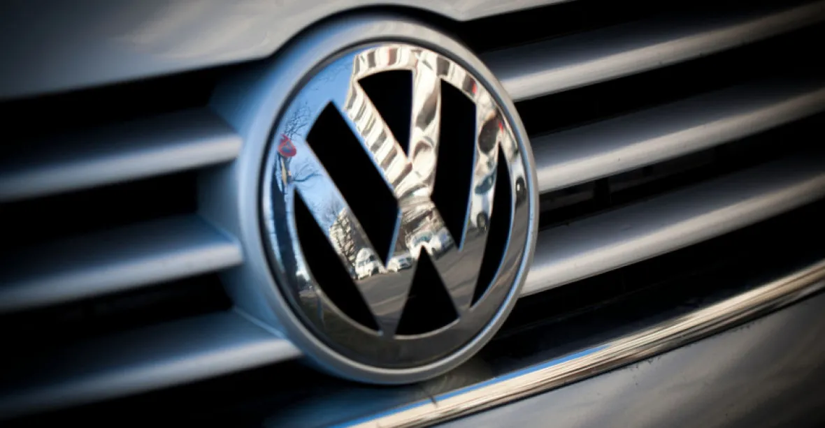 Manažeři VW se dohodli na urovnání obvinění z manipulace s trhem, zaplatí 9 milionů eur