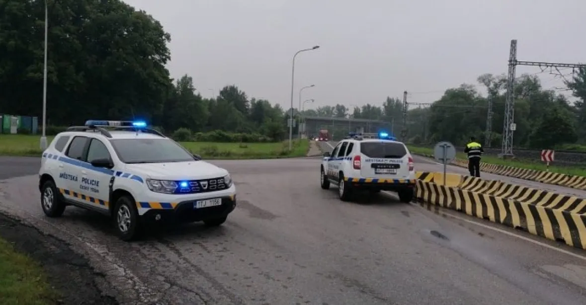 V Českém Těšíně vzplála benzinka, desítky lidí byly evakuovány