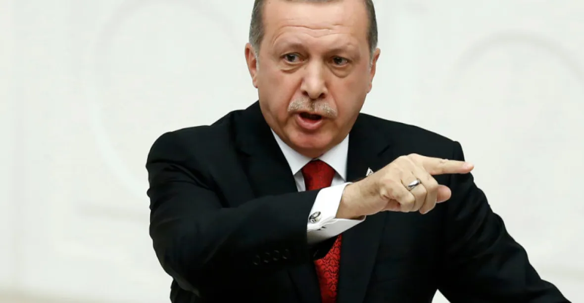 Turecký soud odsoudil bývalého šéfa Amnesty International za terorismus