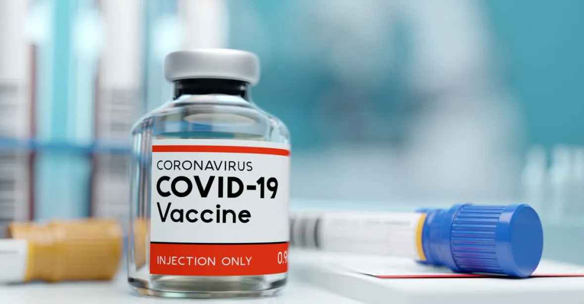 Firma, která vyvíjí vakcínu proti koronaviru, nechce nést následky za vedlejší účinky