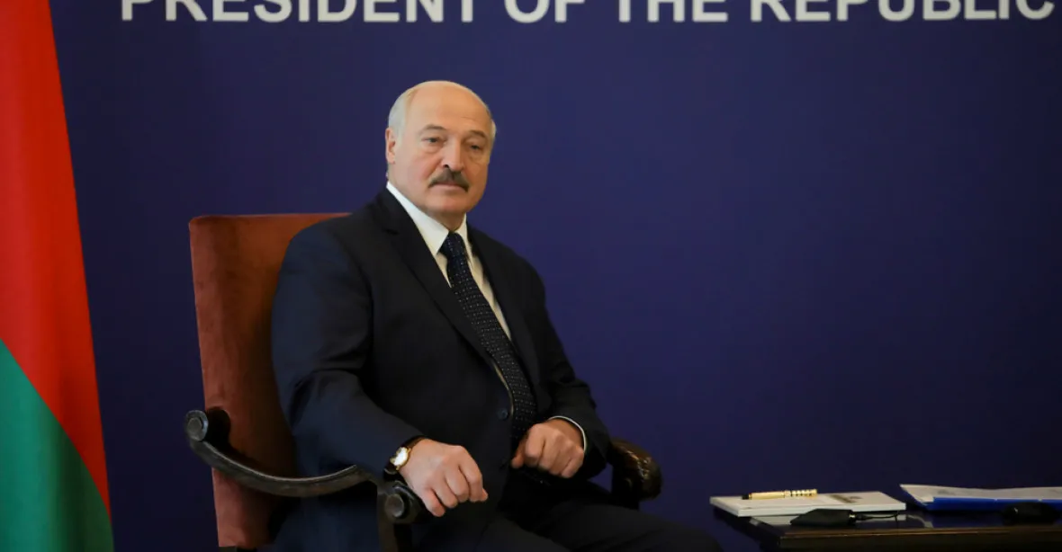 „Přestaňte lhát!“ vzkazuje Lukašenko Rusku a slíbil dvojnásobné platy
