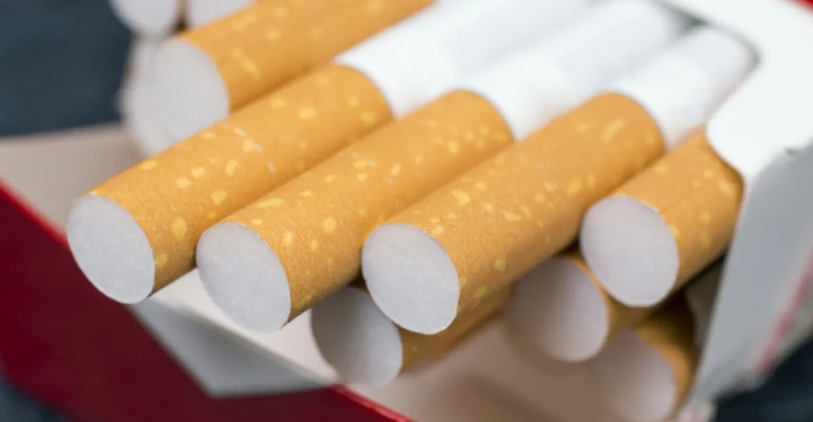 Od příštího roku cigarety a tabák znovu podraží. Poslanci hnutí ANO chtějí i skokové nárůsty