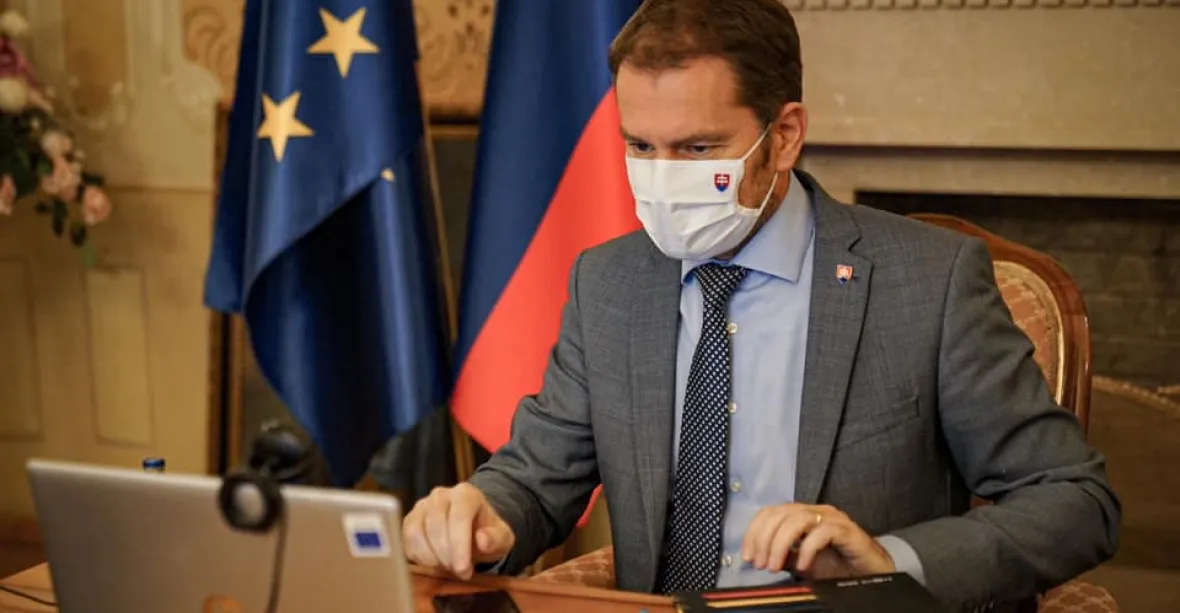 „Idiot Sulík.“ Emotivní premiér vyzval ministra k demisi. Koronavirus otřásá slovenskou vládou