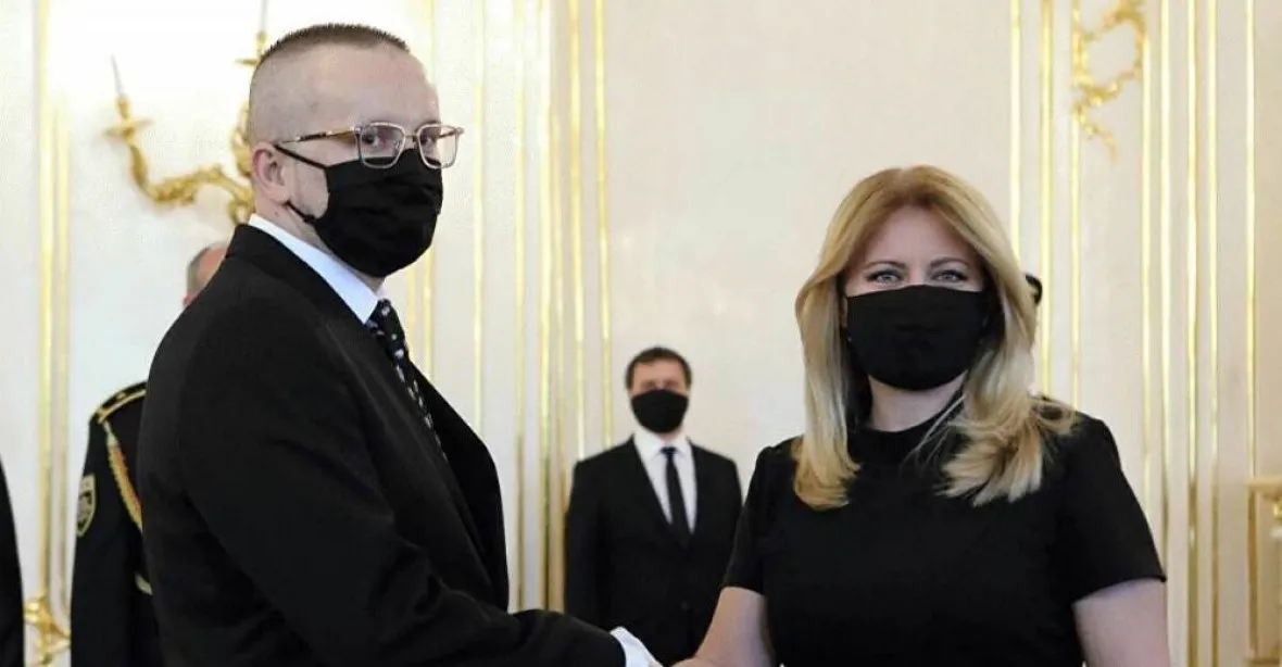 Policie zadržela šéfa slovenské tajné služby kvůli podezření z korupce