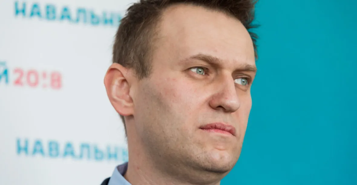 Vězeňská služba prý hrozí Navalnému násilnou umělou výživou