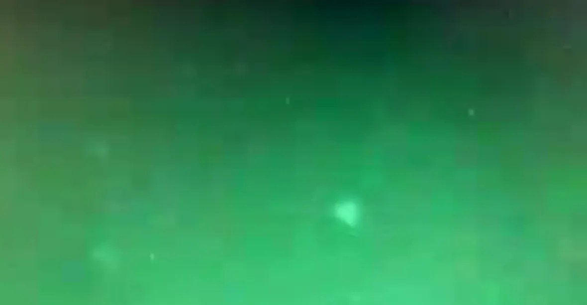VIDEO: Zachytili jsme pohyb UFO, potvrdil Pentagon. Záběry natočilo námořnictvo