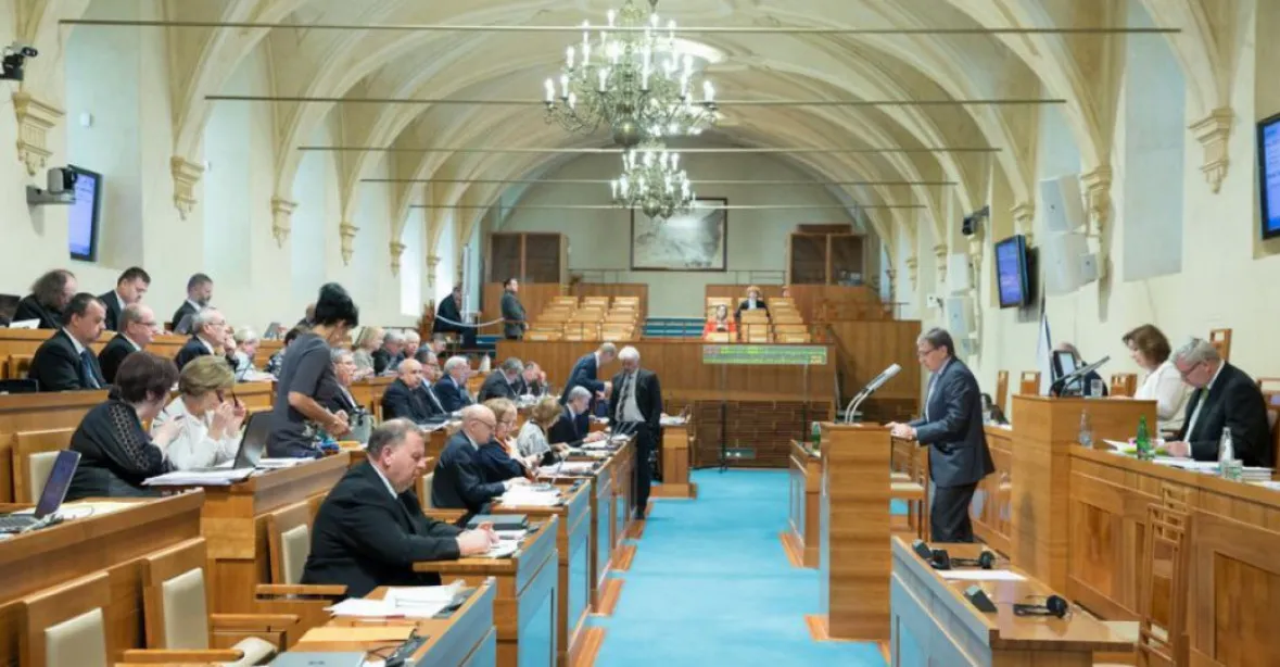 Senát schválil novelu volebního zákona do sněmovny