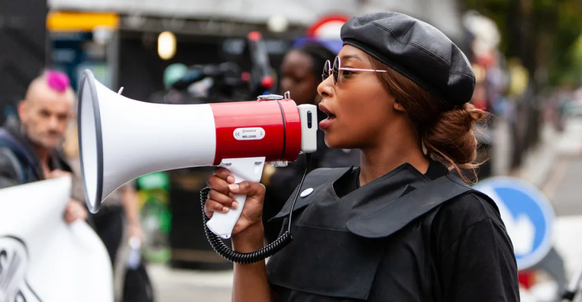 Přední aktivistku Black Lives Matter postřelili do hlavy, je v kritickém stavu