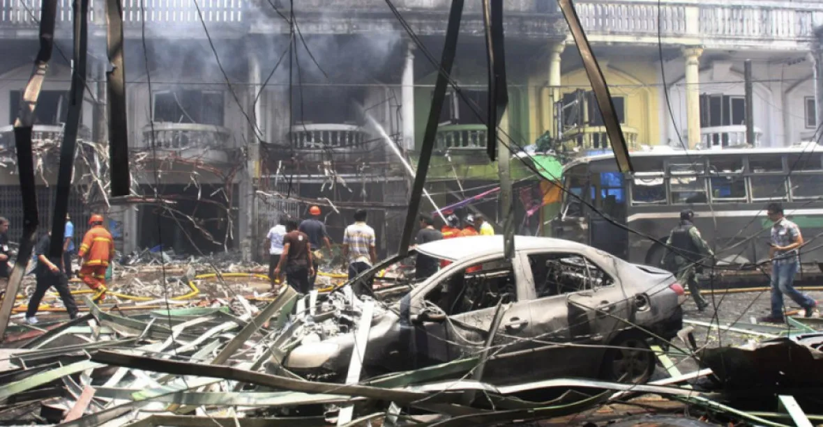 Mnoho mrtvých a desítky raněných v Bagdádu. Bomba nastražená na tržišti zabila nejméně 35 osob