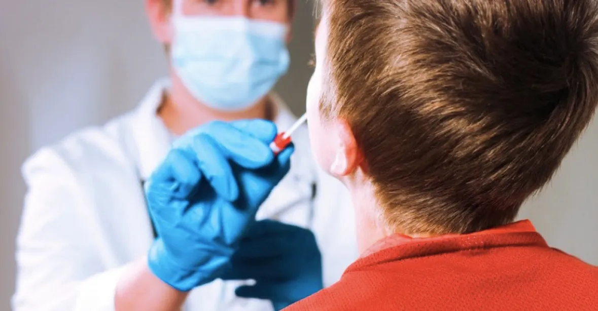 Školáci se v září otestují z nosu testy od firmy Batist Medical. Státu jich dodá 4,2 milionu