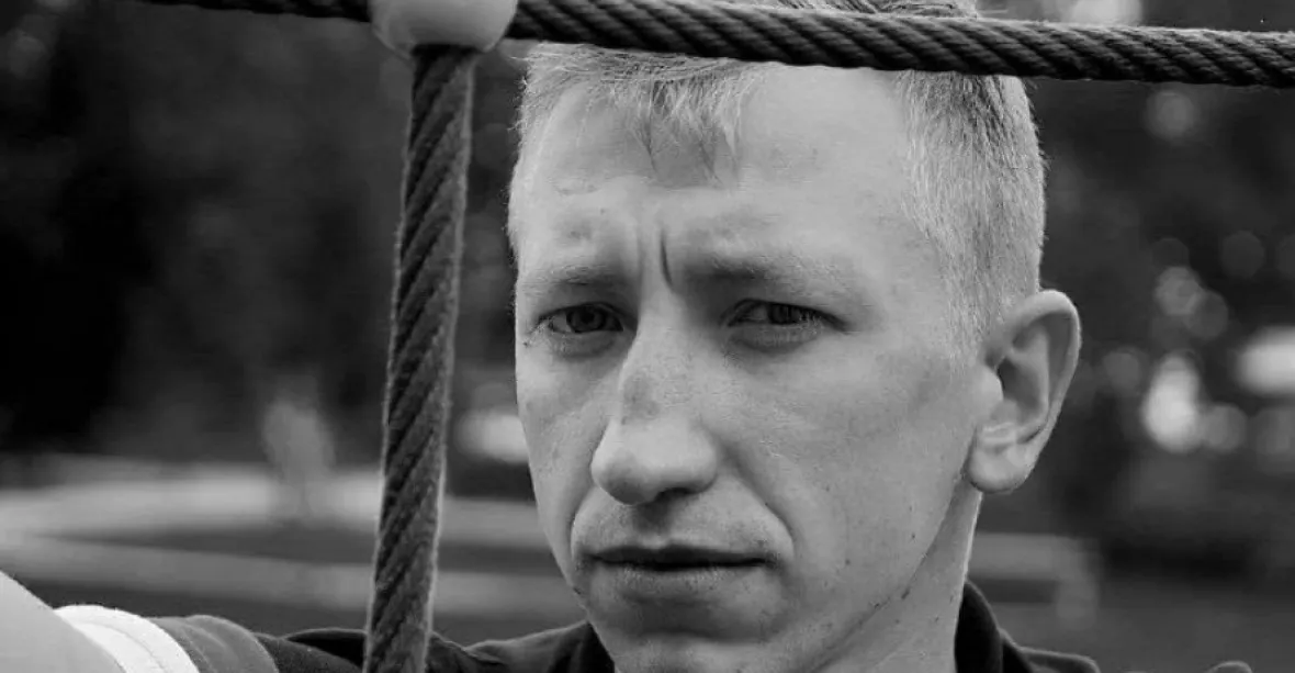 Aktivista Šyšov, který pomáhal běloruským uprchlíkům, byl nalezen oběšený v Kyjevě. Na těle měl odřeniny