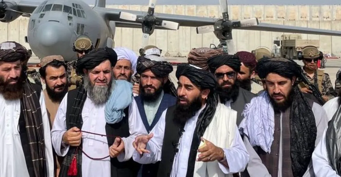Tálibánce vyrušují drony. Varují USA před následky