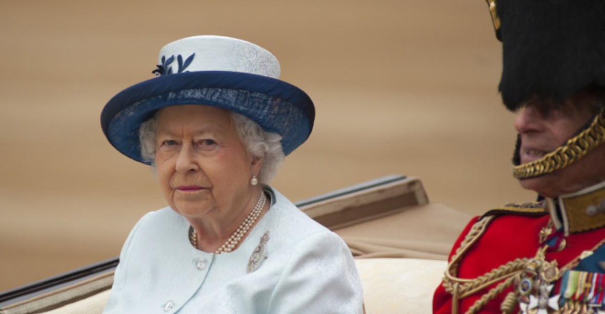 Jak je na tom britská královna? Kvůli zdraví nepojede na klimatickou konferenci