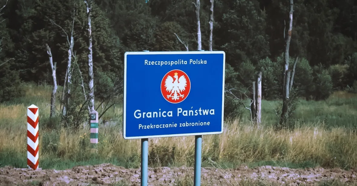 Stavba bariéry na polských hranicích začne za měsíc. „Stavět se bude 24 hodin denně a na tři směny“