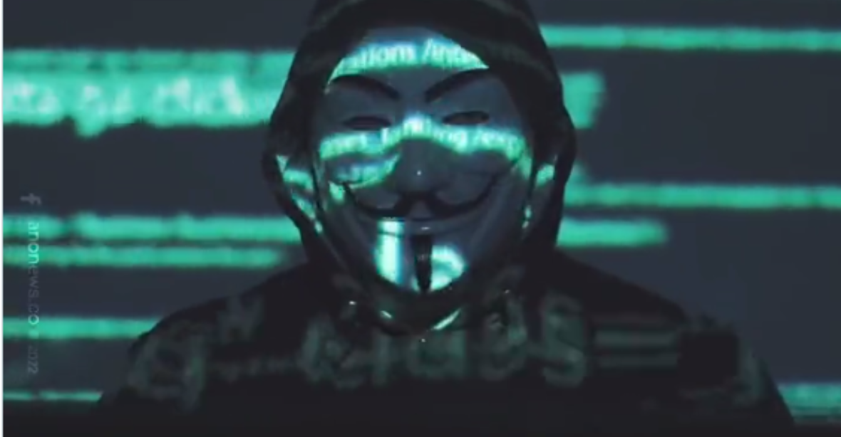VIDEO: Pocítíte hněv hackerů, vzkázali Anonymous Putinovi. Do státní TV pustili záběry z Ukrajiny