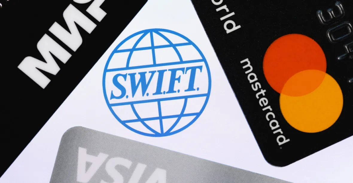 Částečné odpojení Ruska od SWIFT je krok ve stylu „chytrá horákyně“, míní vývozci