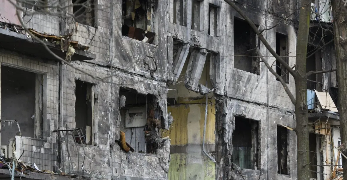 Rusové údajně obsadili nemocnici v Mariupolu a drží v ní stovky rukojmí