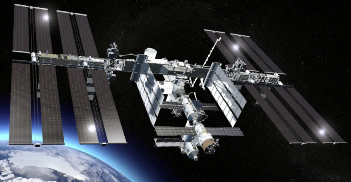 Loď se třemi kosmonauty dorazila na ISS. Rusové dorovnali počet mezinárodní posádky