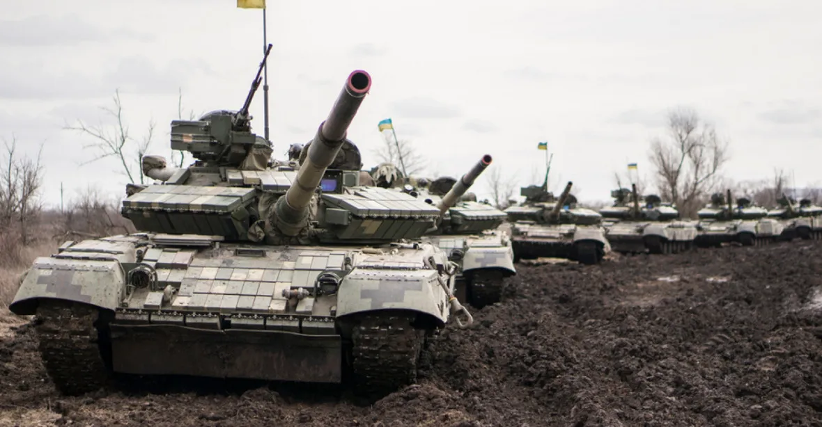 Ukrajina předstihla Rusko v počtu tanků. Podle Pentagonu tomu pomohlo Česko
