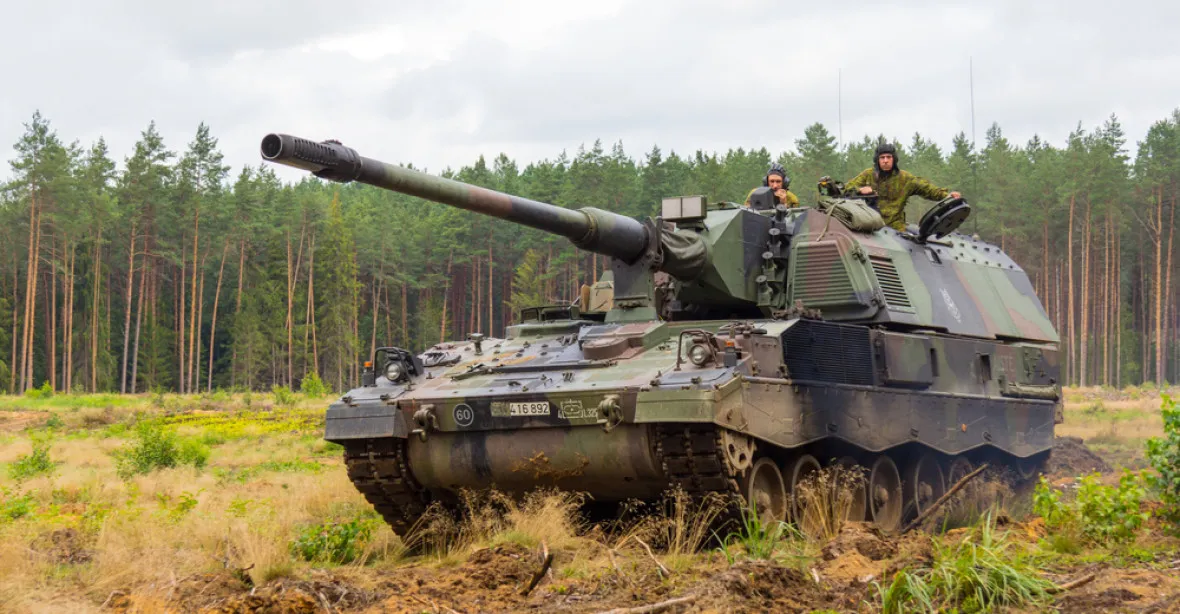 Těžké zbraně pro Kyjev. Německo pošle na Ukrajinu své houfnice