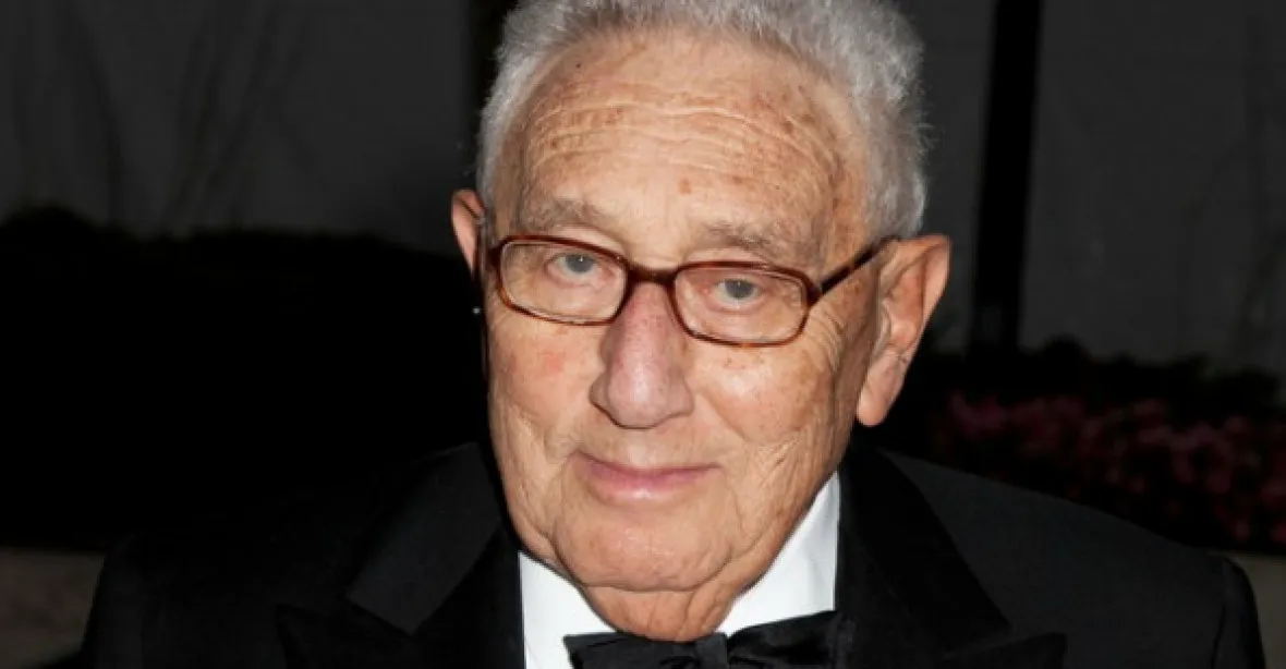 Kissinger: Není moudré zaujmout stejný nepřátelský postoj k Rusku i Číně