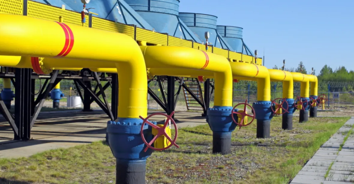 Rusko oznámilo, že zkrouhne dodávky plynu Slovensku o polovinu