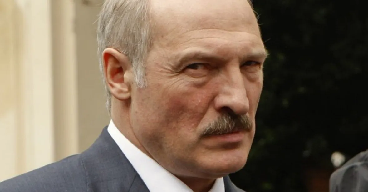 Lukašenko: Válka na Ukrajině musí skončit, aby se zabránilo jaderné válce