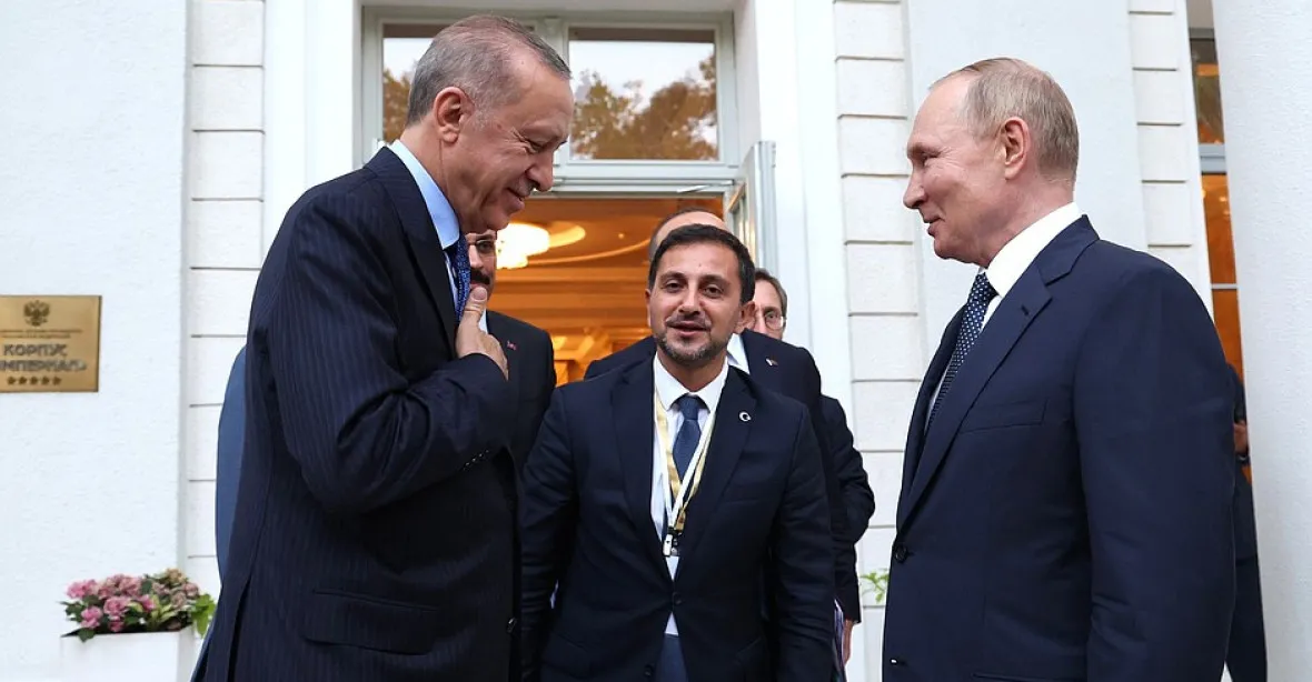 Turecko bude platit Rusům za plyn v rublech, tvrdí Moskva