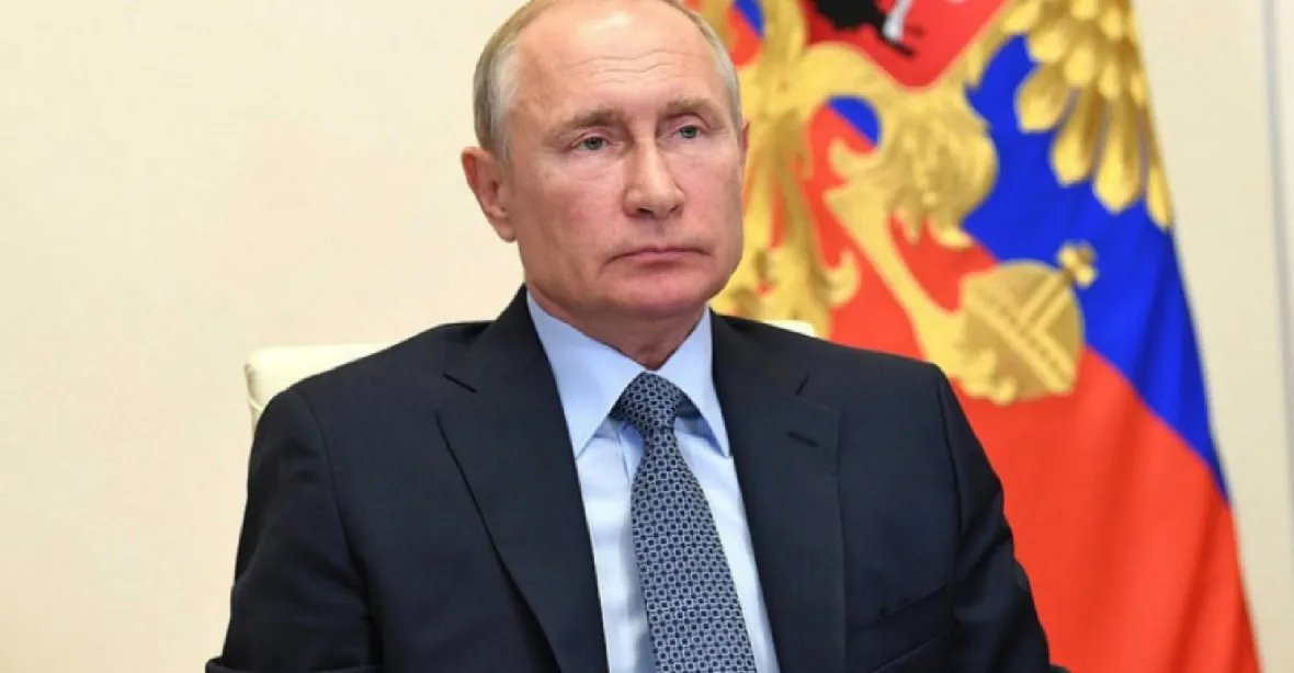 „Pokusy zrušit Rusko jsou marné,“ prohlásil Putin. Ohrožení vidí i v Tichomoří